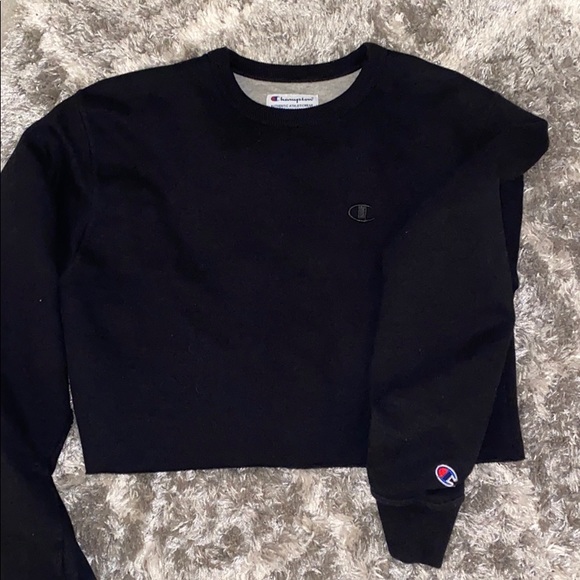 Champion cropped crewneck (on hold) - Picture 1 of 3